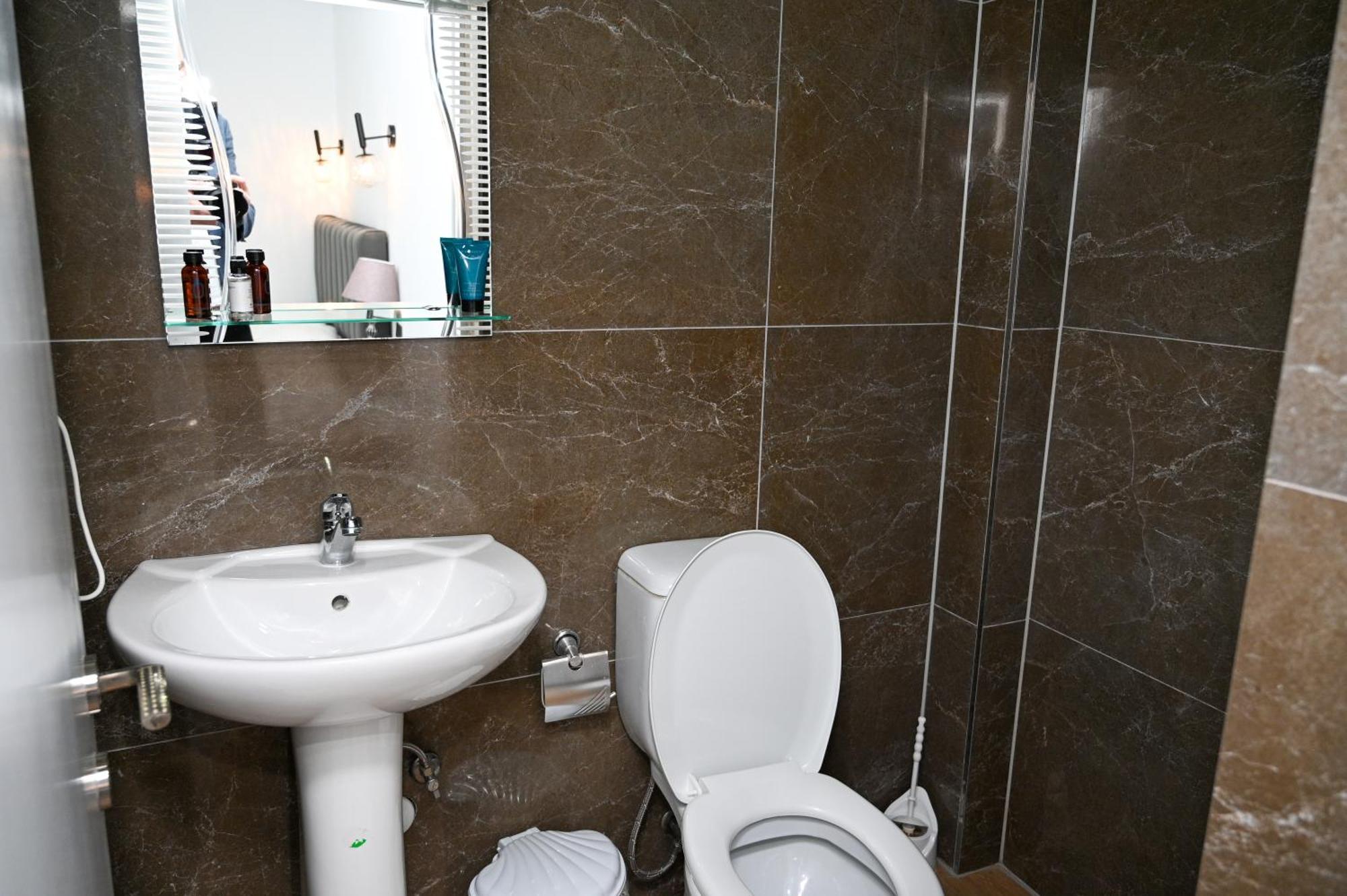 Vila Aaron Durrës Extérieur photo