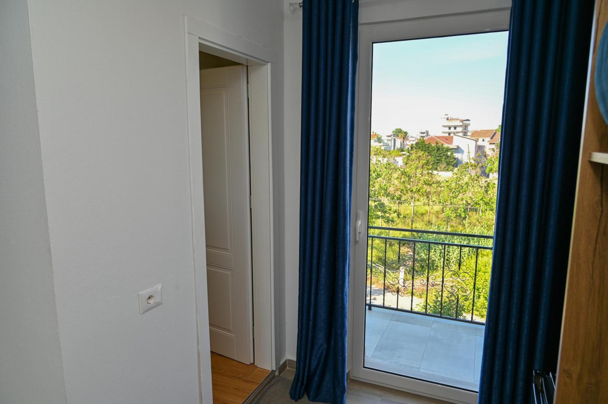 Vila Aaron Durrës Extérieur photo