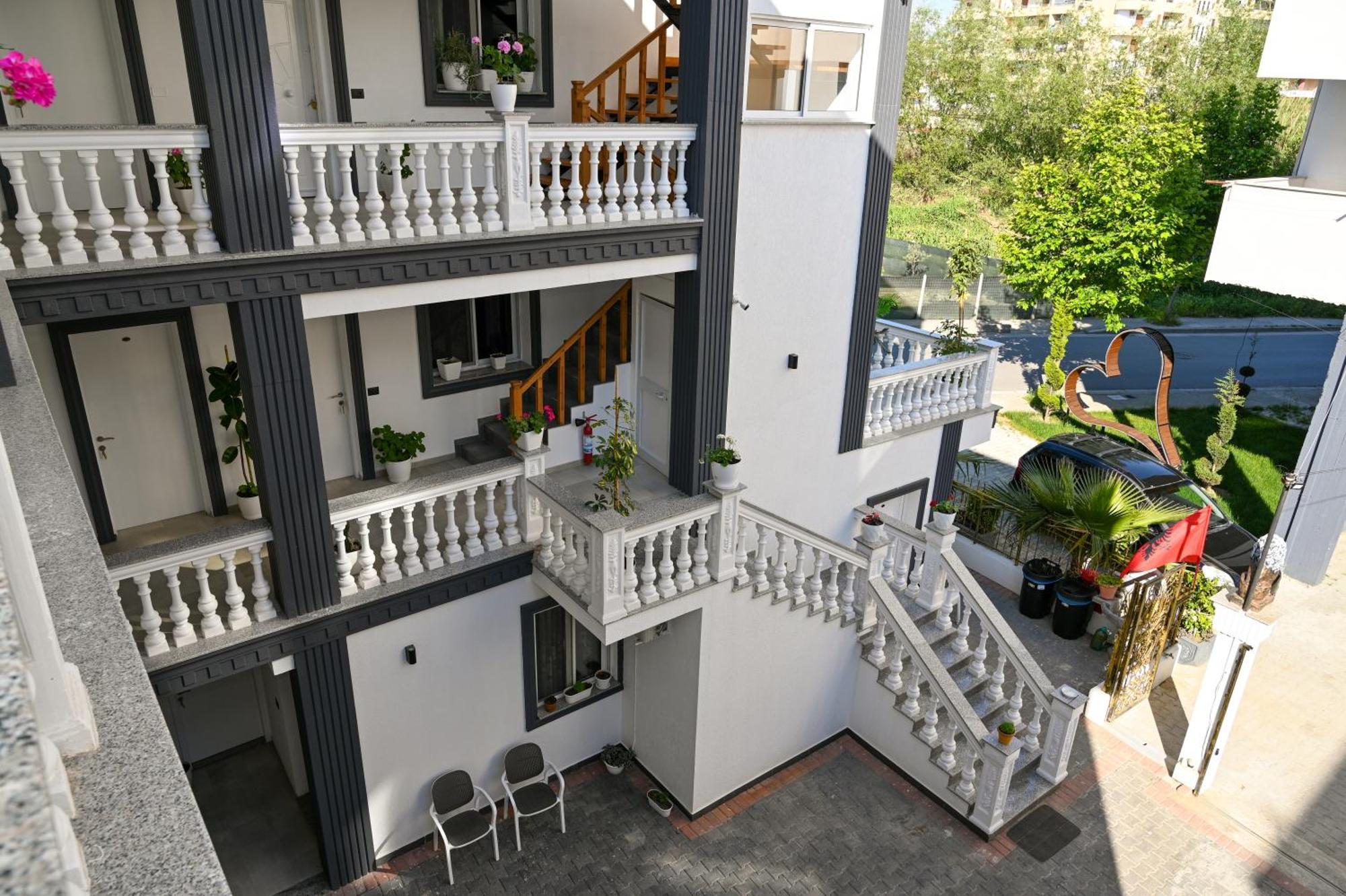 Vila Aaron Durrës Extérieur photo