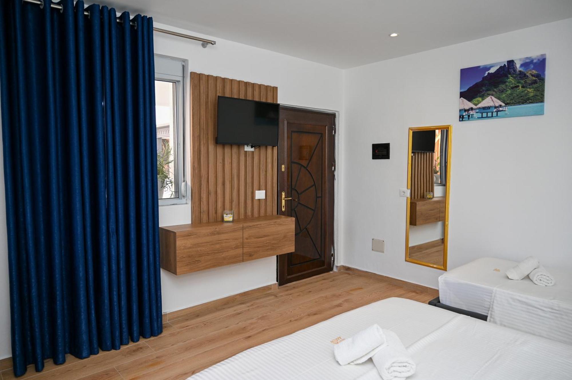 Vila Aaron Durrës Extérieur photo