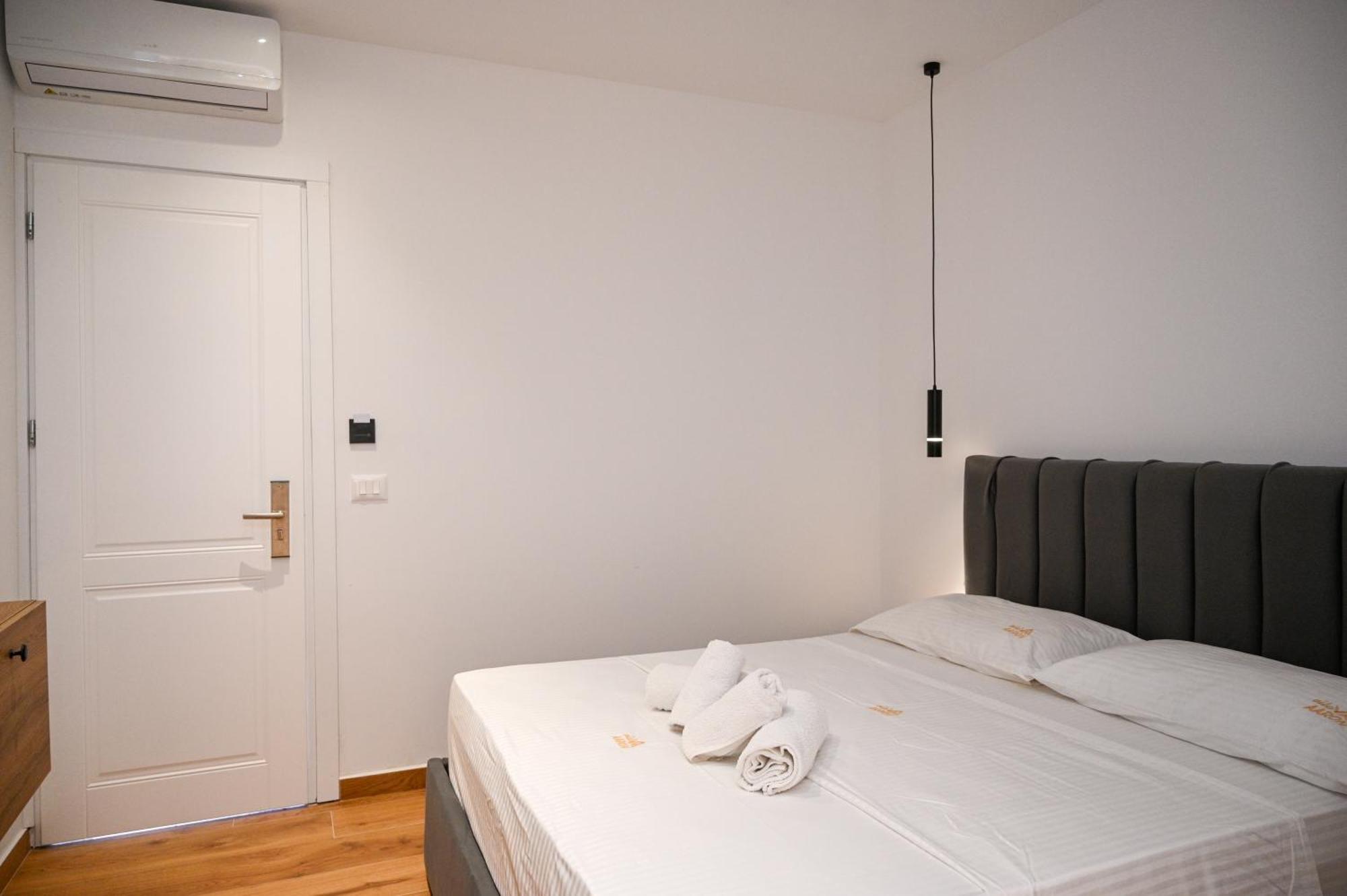Vila Aaron Durrës Extérieur photo