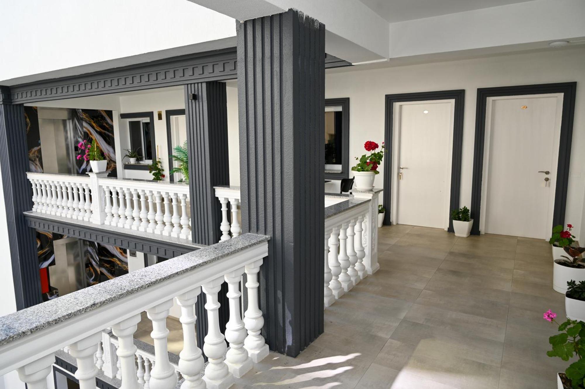 Vila Aaron Durrës Extérieur photo