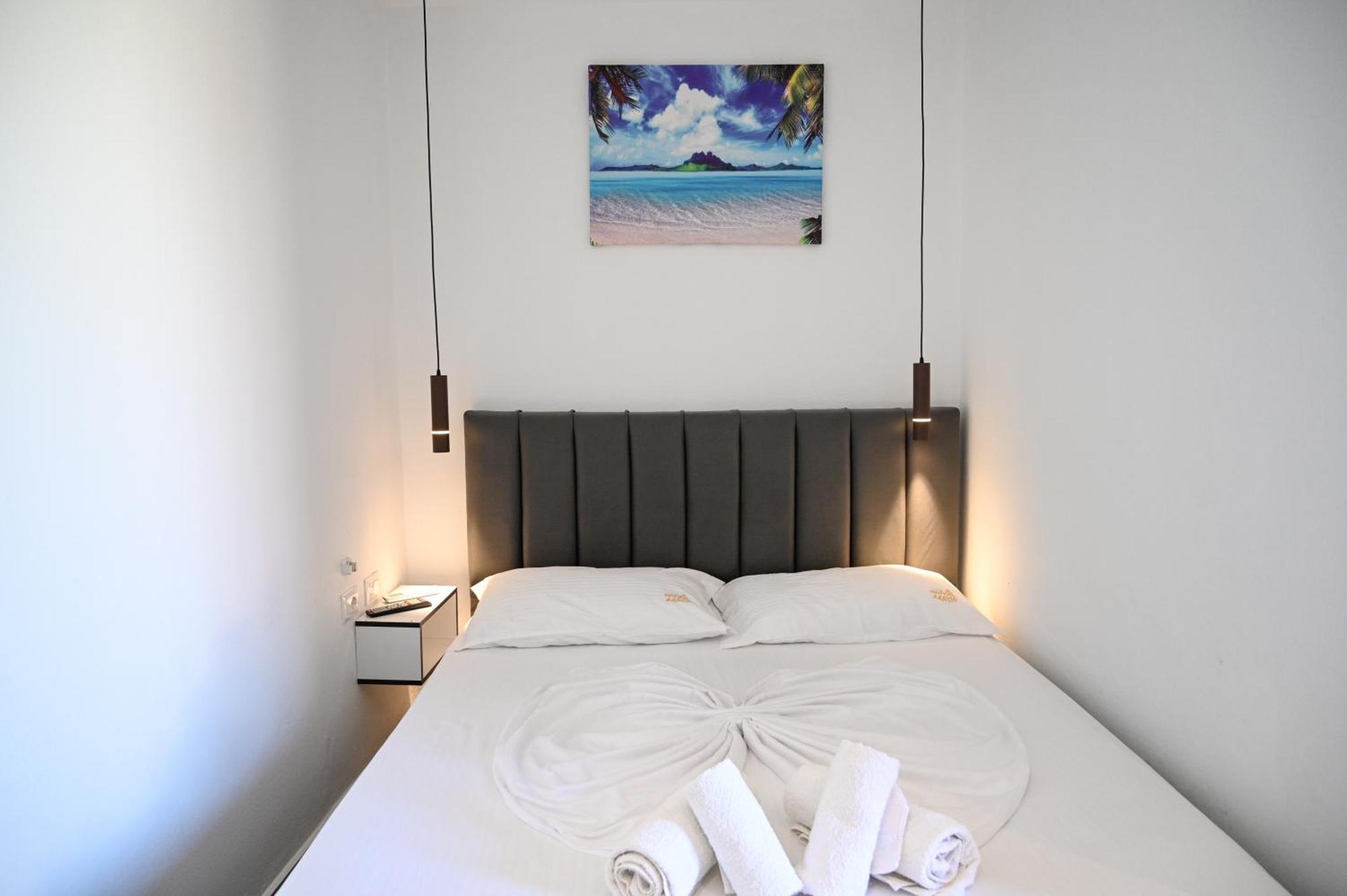 Vila Aaron Durrës Extérieur photo