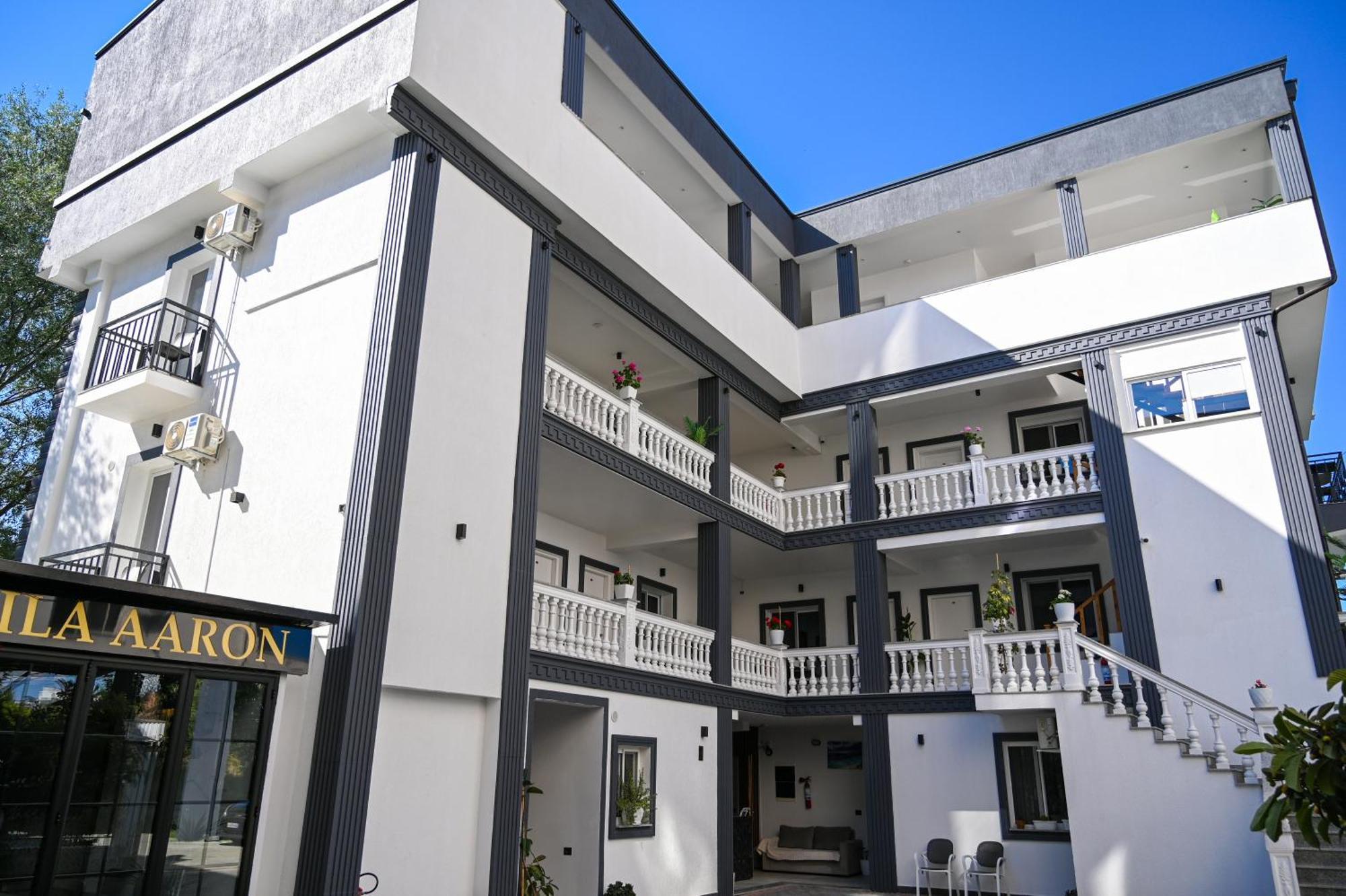 Vila Aaron Durrës Extérieur photo