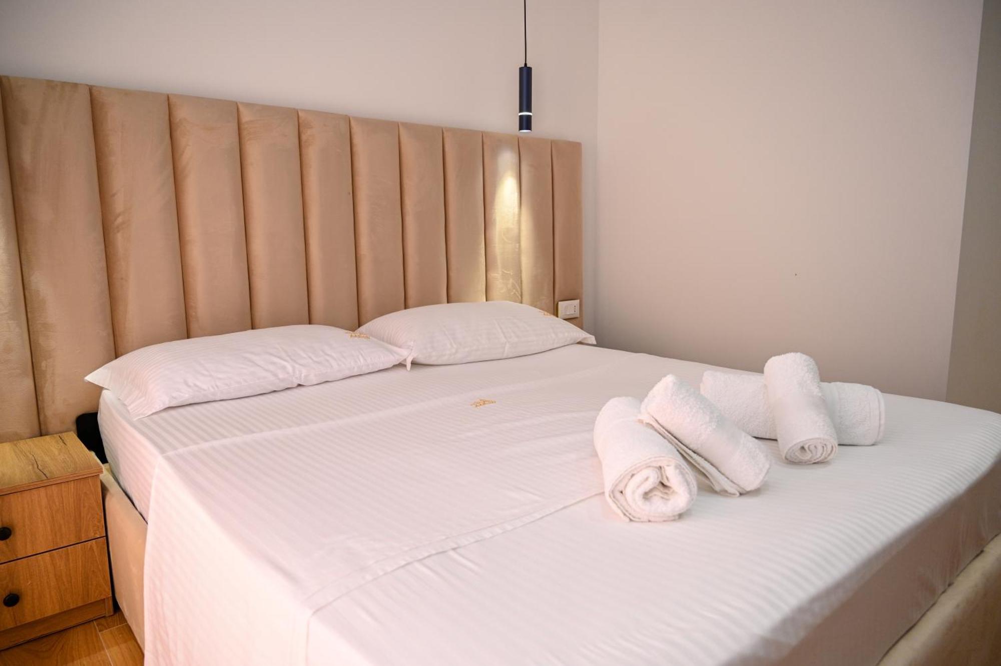 Vila Aaron Durrës Extérieur photo