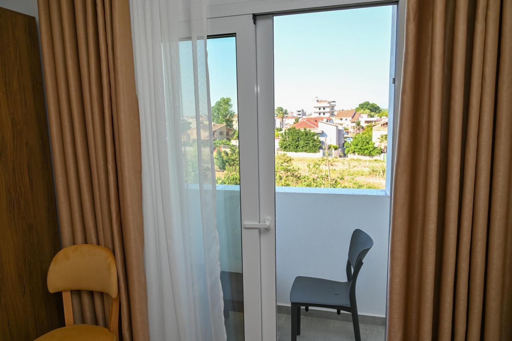 Vila Aaron Durrës Extérieur photo