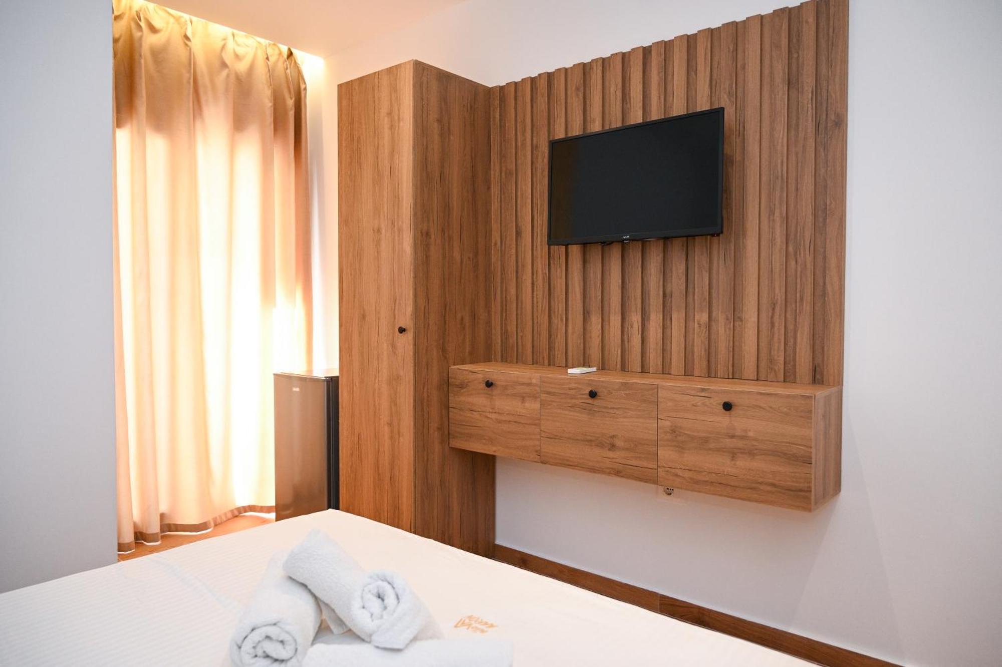 Vila Aaron Durrës Extérieur photo