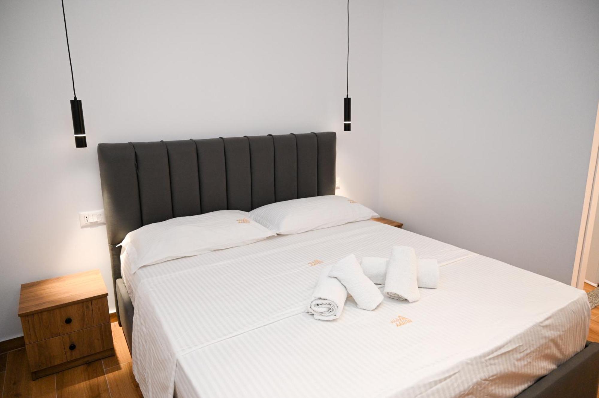 Vila Aaron Durrës Extérieur photo