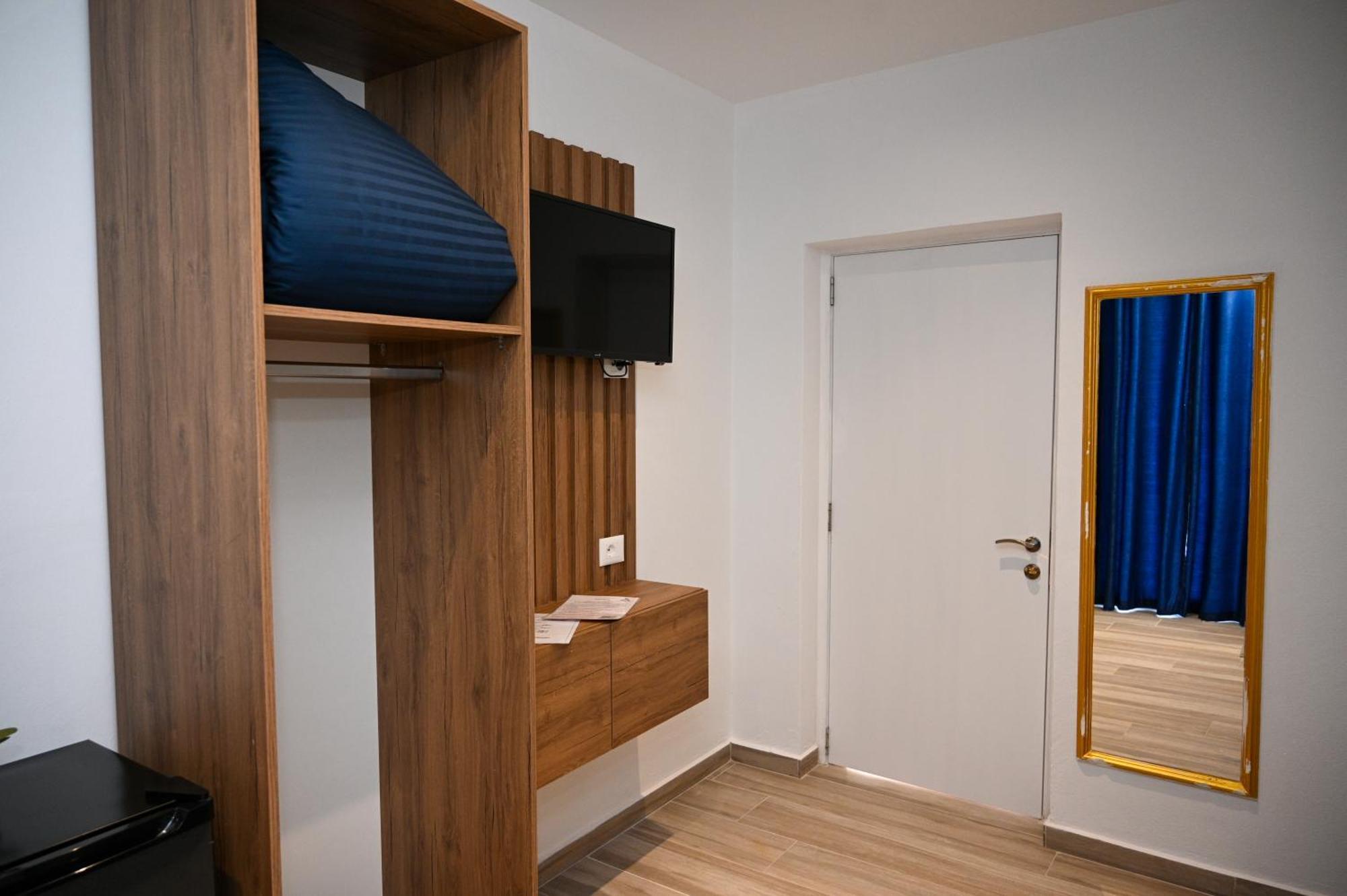 Vila Aaron Durrës Extérieur photo
