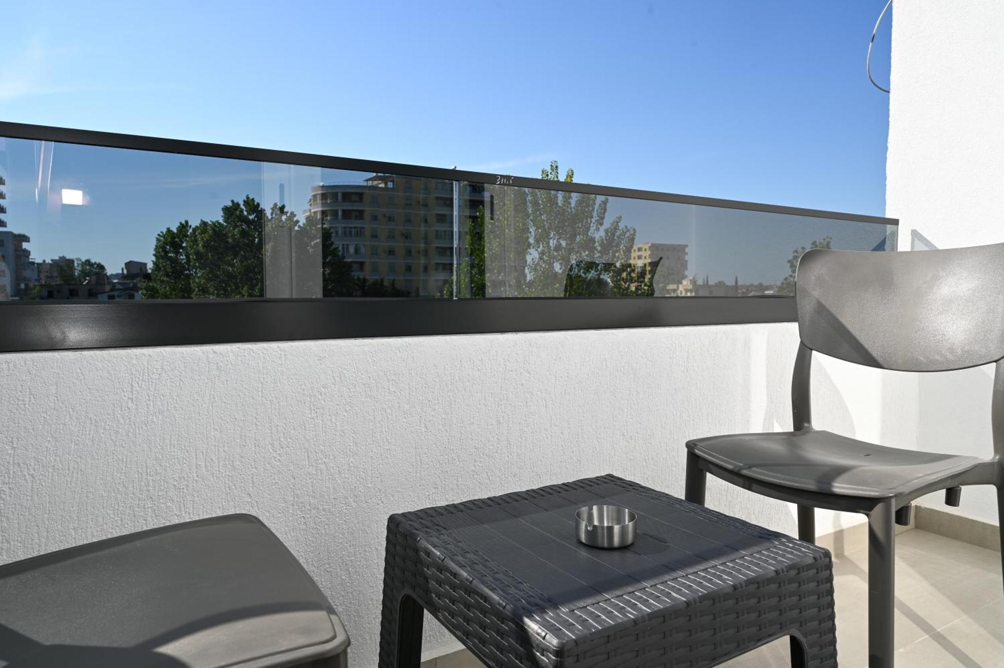 Vila Aaron Durrës Extérieur photo