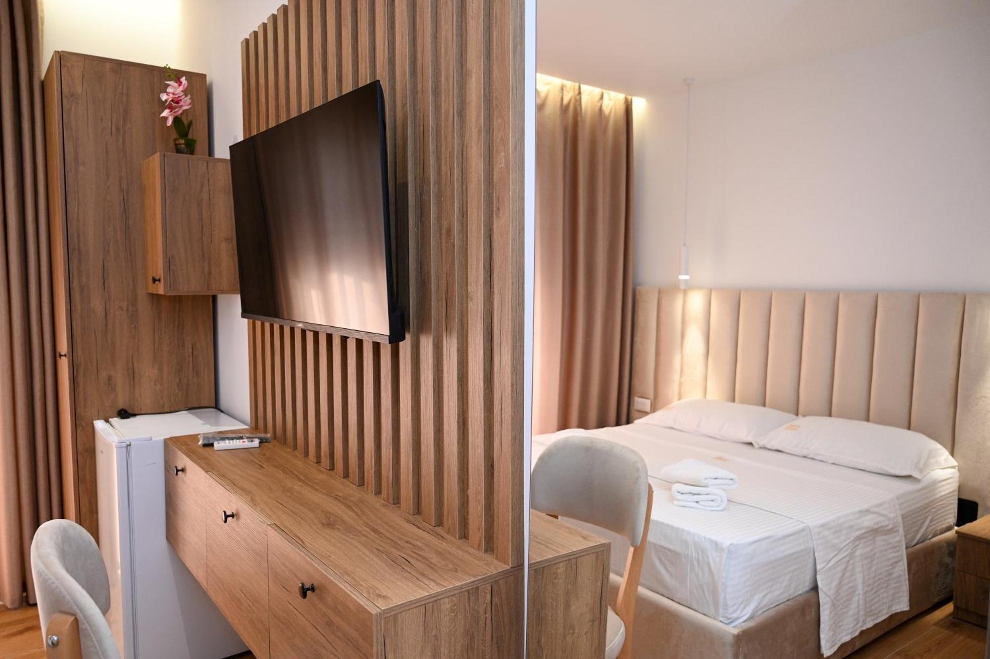 Vila Aaron Durrës Extérieur photo